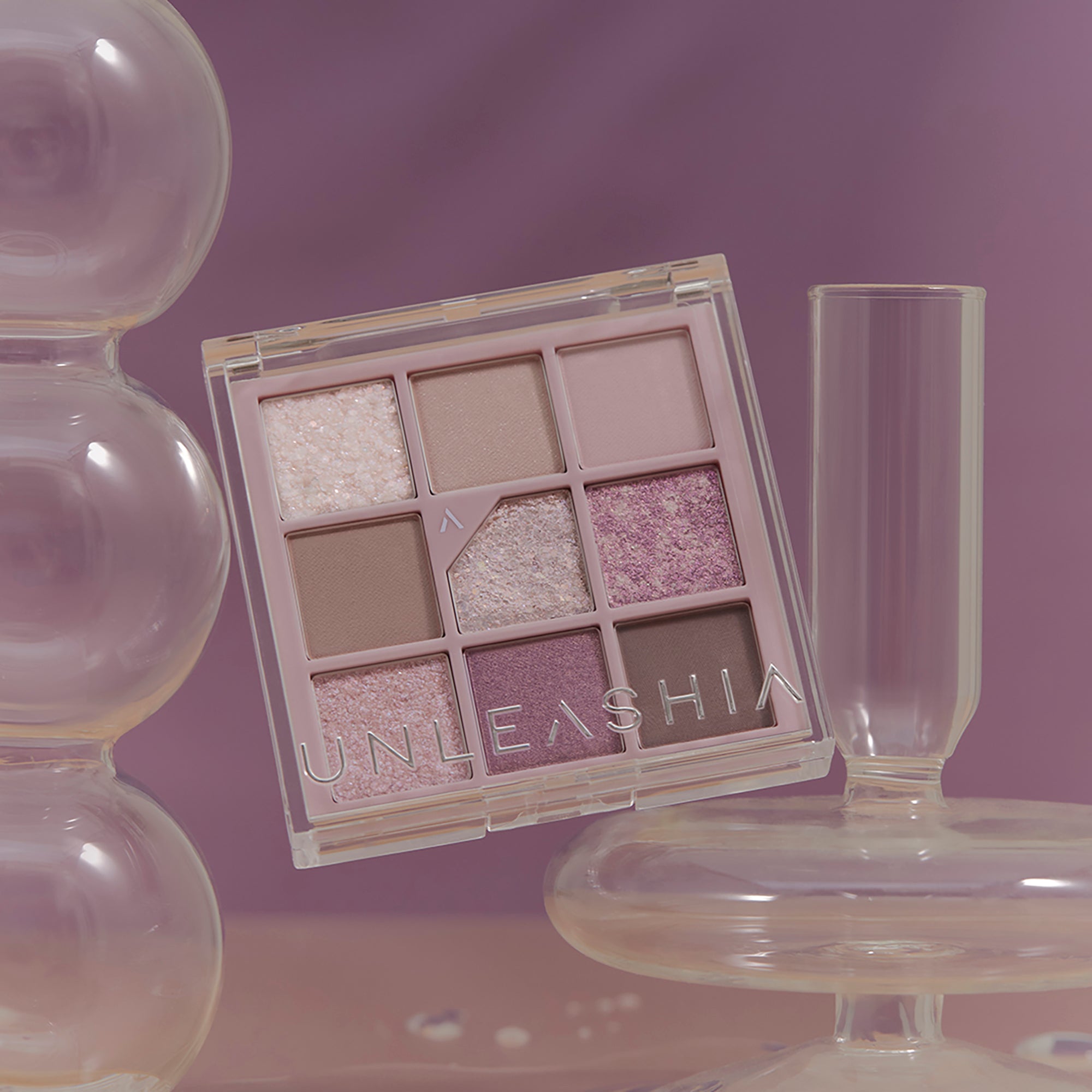 UNLEASHIA GLITTERPEDIA Wegańska paleta cieni do powiek No.4 All of Lavender Fog 6,2 g #4