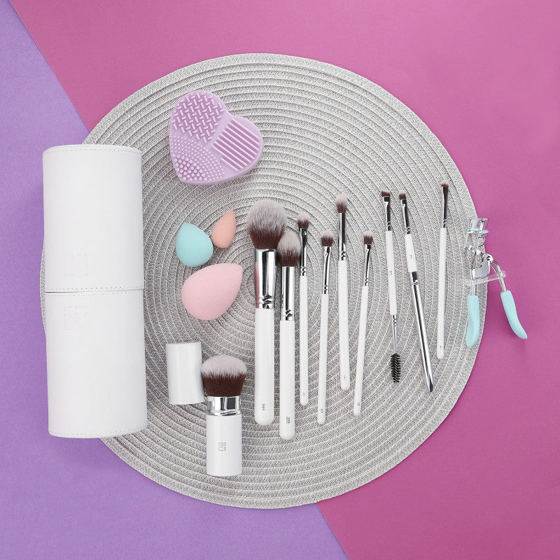 ilū Beauty Influence – 13-częściowy zestaw pędzli do makijażu z kompletem gąbek, tubą, czyścikiem i zalotką #4