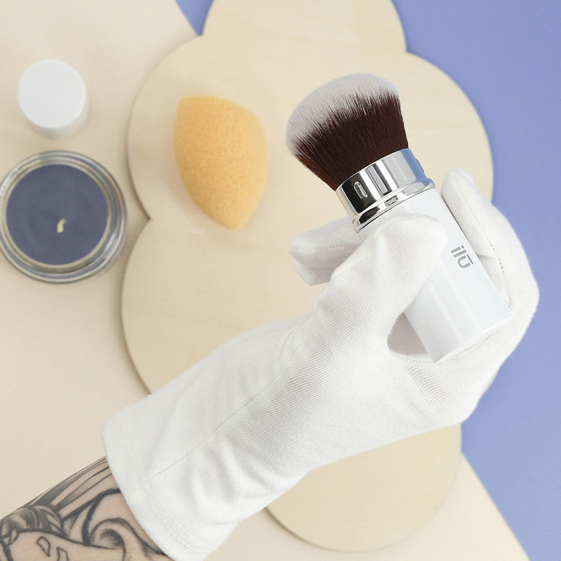 ilū Less Is More 2 Teilig Makeup Set, 1 Puderpinsel Und 1 Gesichtsreinigungsschwamm #5